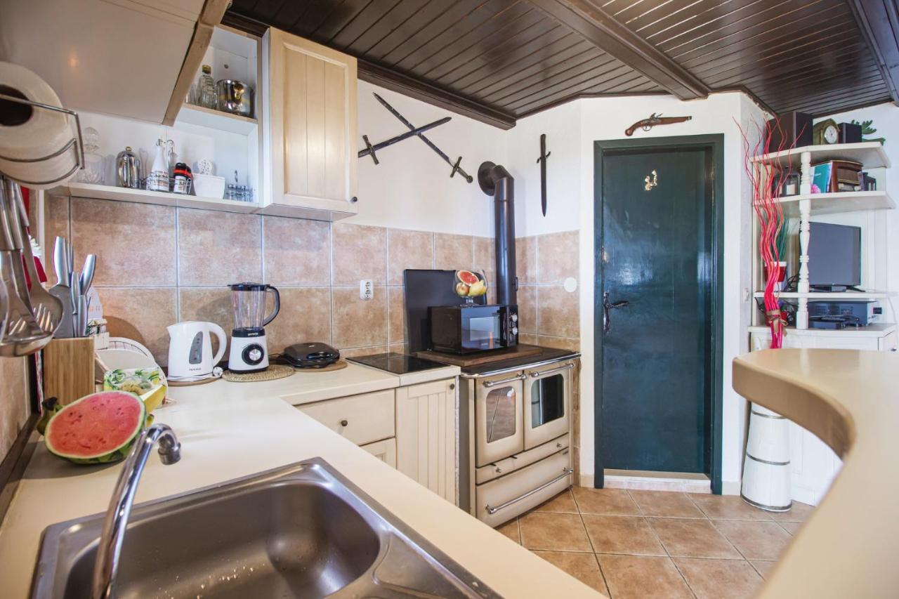 Holiday Home Oaza Baška Voda Eksteriør billede